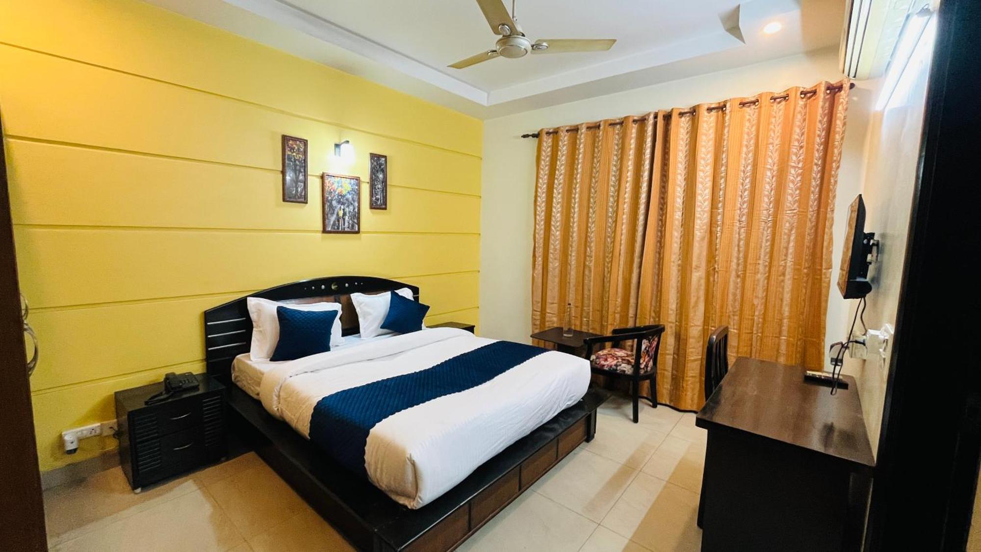 Nexhub Stay - Huda City Centre Gurgaon Buitenkant foto