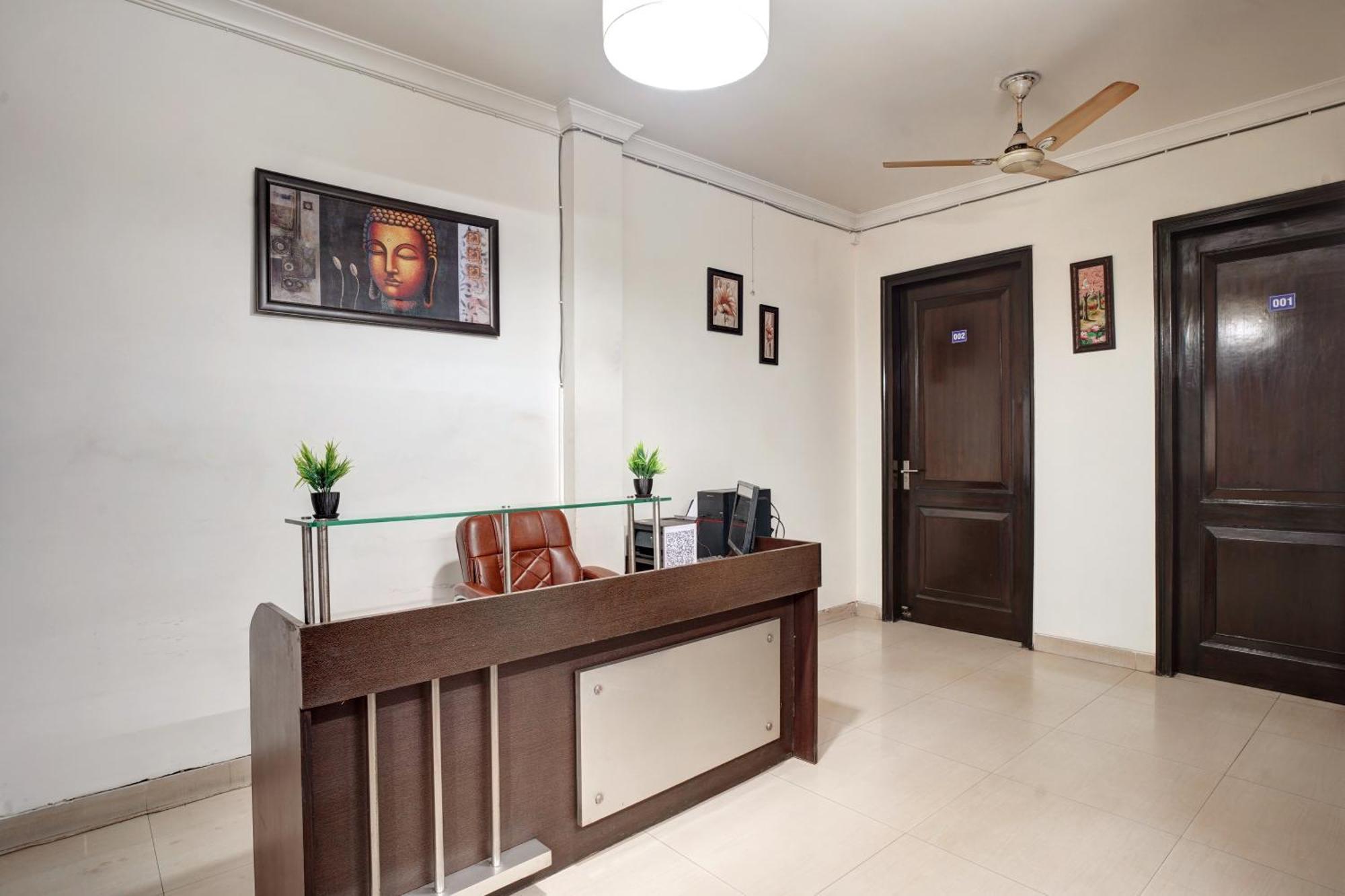 Nexhub Stay - Huda City Centre Gurgaon Buitenkant foto