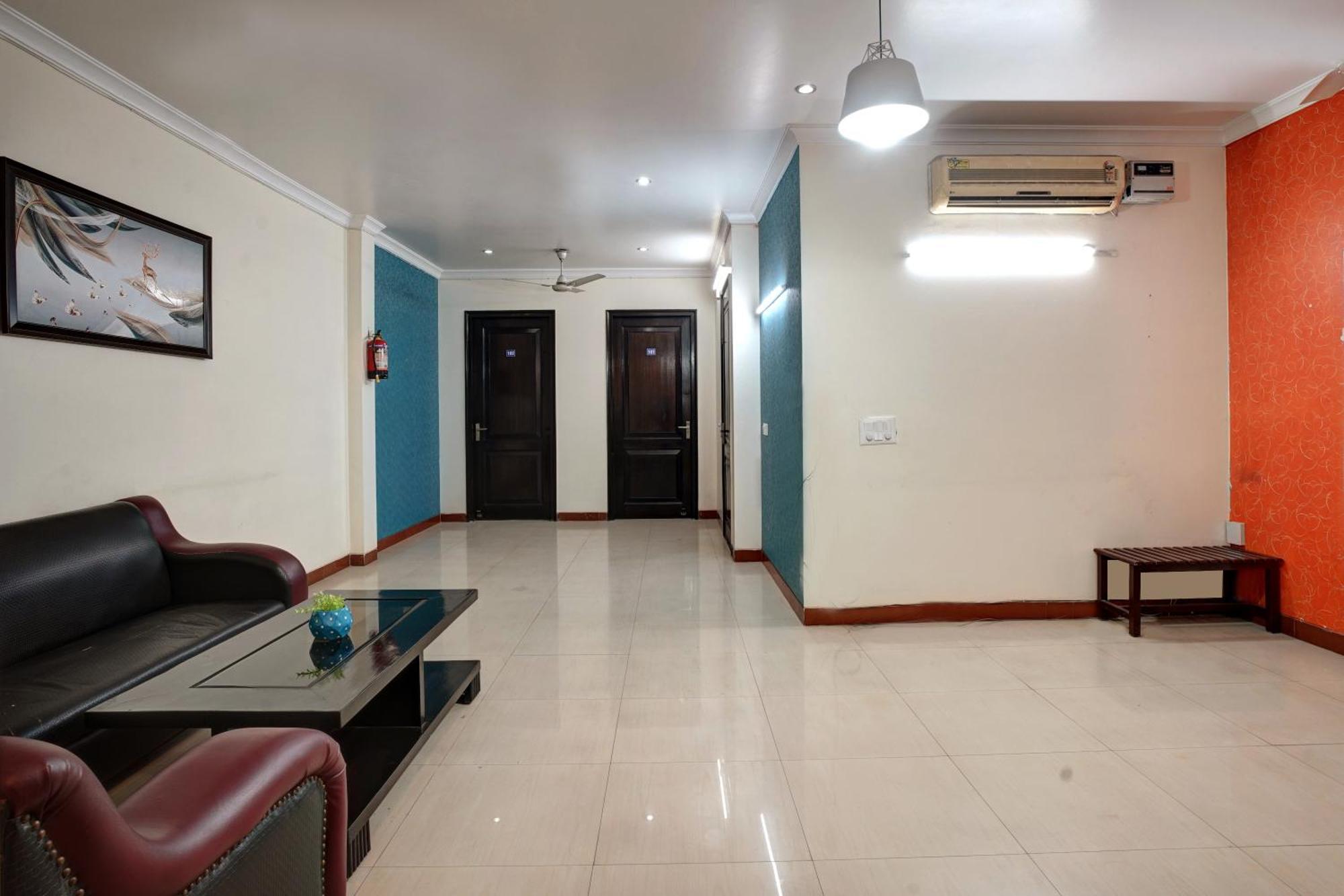 Nexhub Stay - Huda City Centre Gurgaon Buitenkant foto