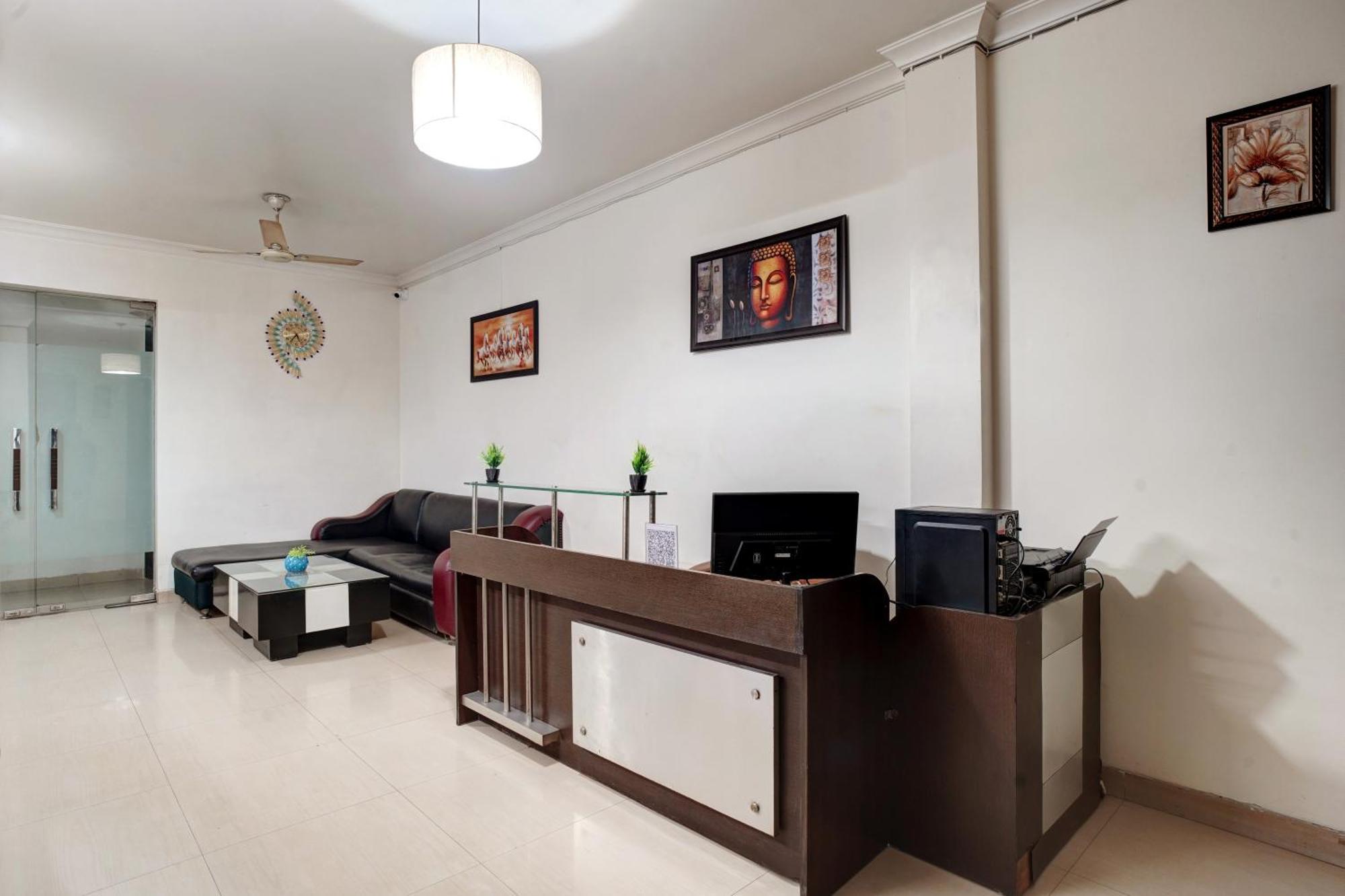 Nexhub Stay - Huda City Centre Gurgaon Buitenkant foto