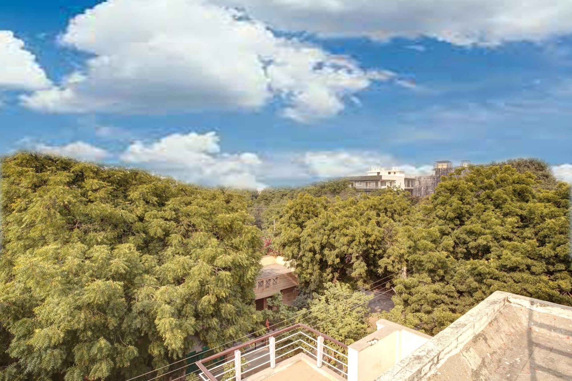 Nexhub Stay - Huda City Centre Gurgaon Buitenkant foto