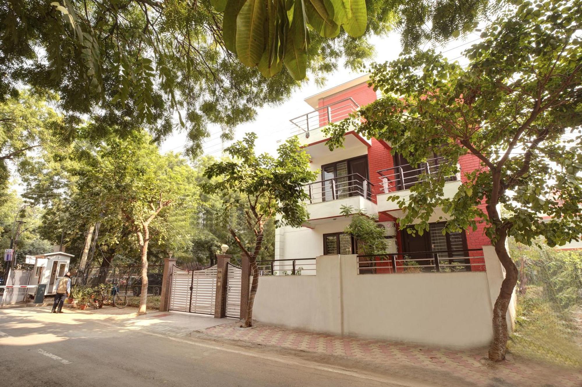 Nexhub Stay - Huda City Centre Gurgaon Buitenkant foto