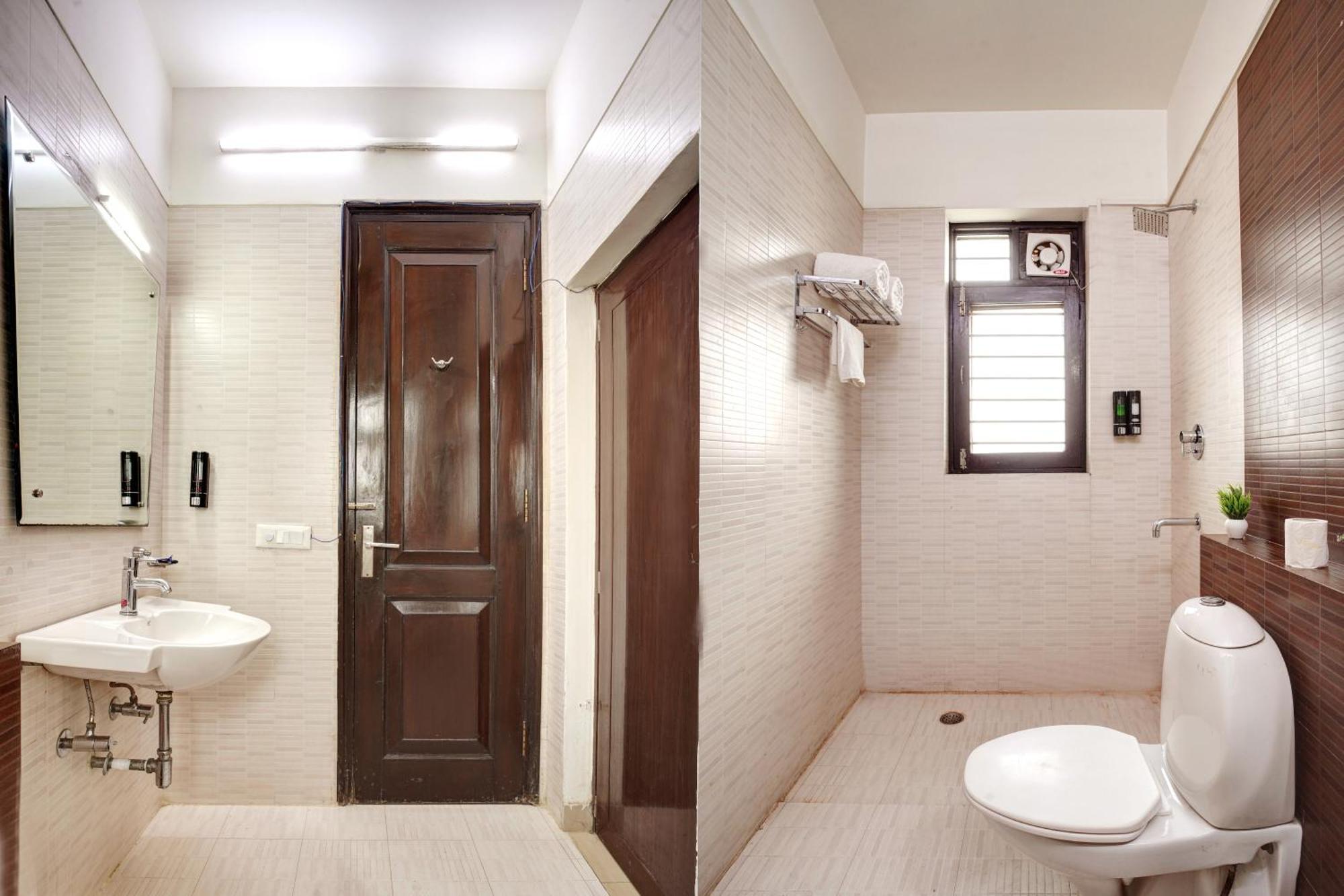 Nexhub Stay - Huda City Centre Gurgaon Buitenkant foto