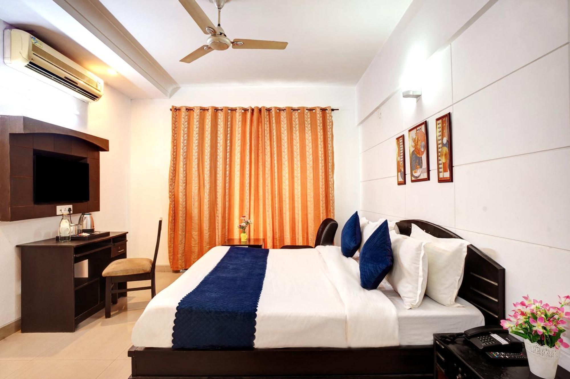 Nexhub Stay - Huda City Centre Gurgaon Buitenkant foto